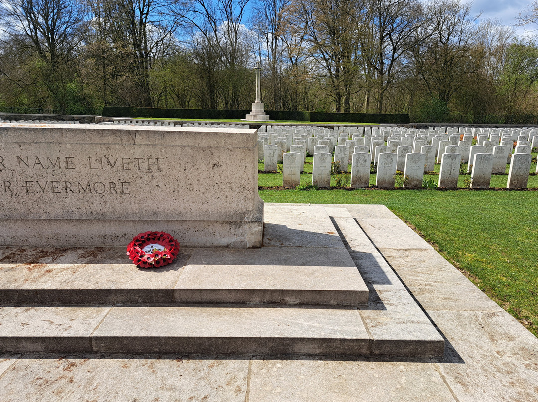 Ulster Memorial Tower & Thiepval Wood-Thiepval必去景点