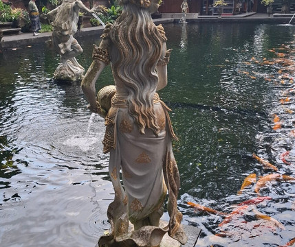 Pura Tirta Empul Segara Merta Sari-沙努尔必去景点