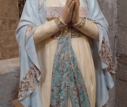 卡杜哈•德米拉弗洛雷斯修道院-布尔戈斯省必去景点