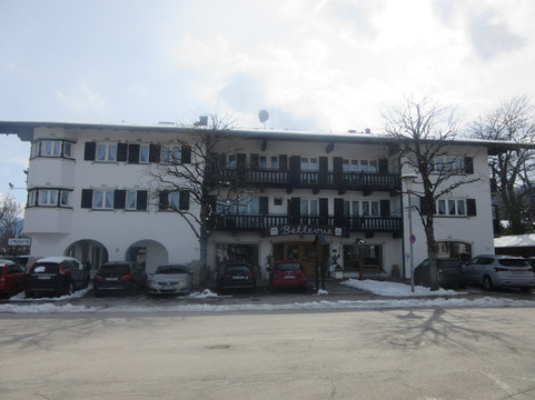 贝尔维尤酒店主图