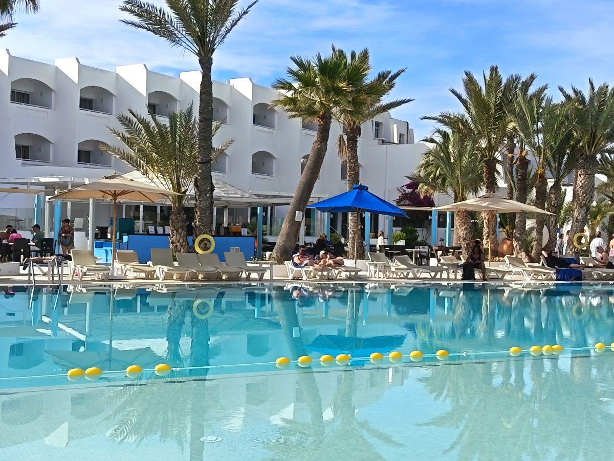 吉尔巴岛棕榈海滩俱乐部-官方