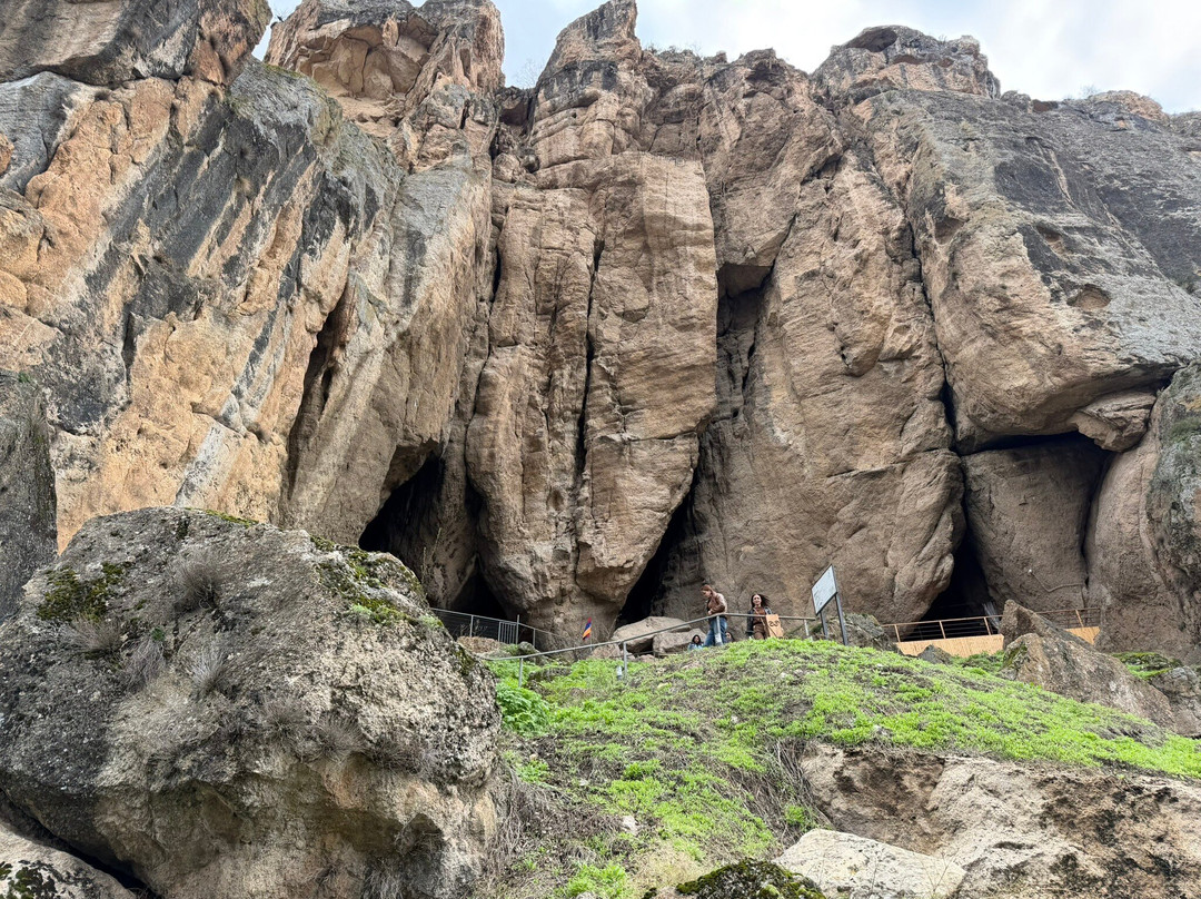 T'rchuneri (Bird) Cave-Areni必去景点