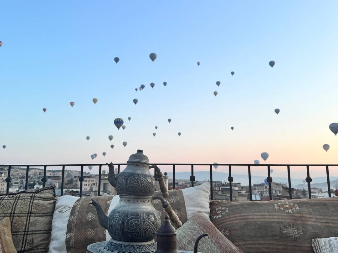 扎拉洞穴酒店+10限成人主图