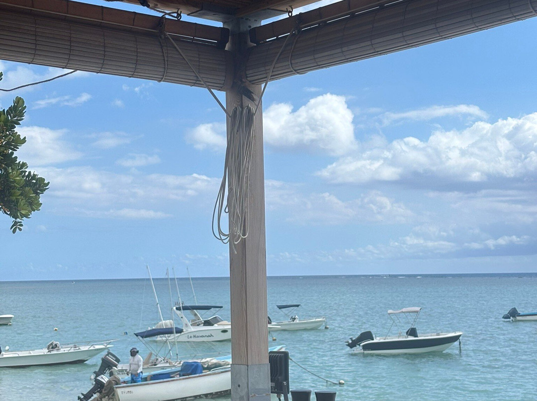 海湾酒店主图