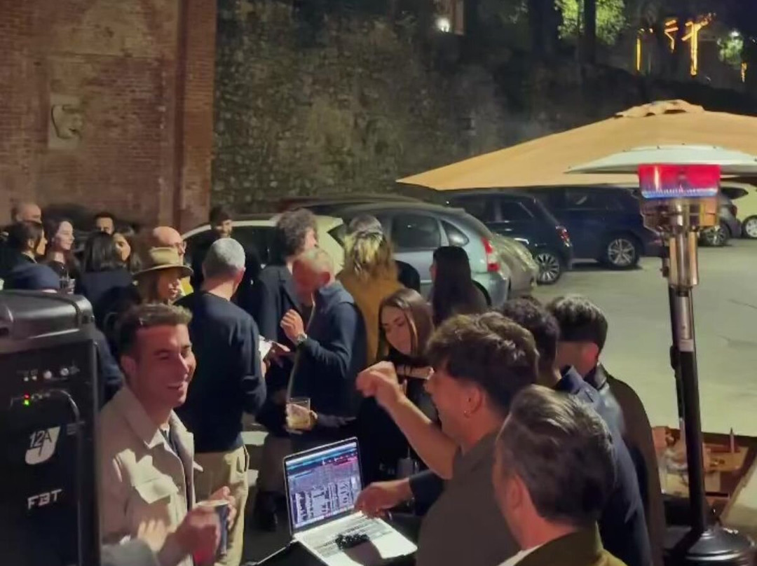 Mascheroni Wine Club