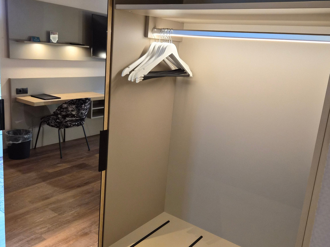 阿尔特米尔塔尔公园酒店主图