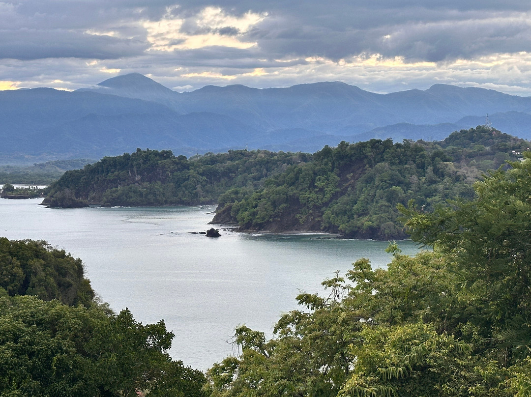 帕拉多自然度假村和温泉主图