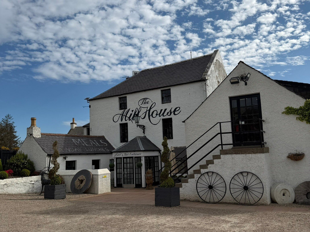The Mill House Hotel & Restaurant主图