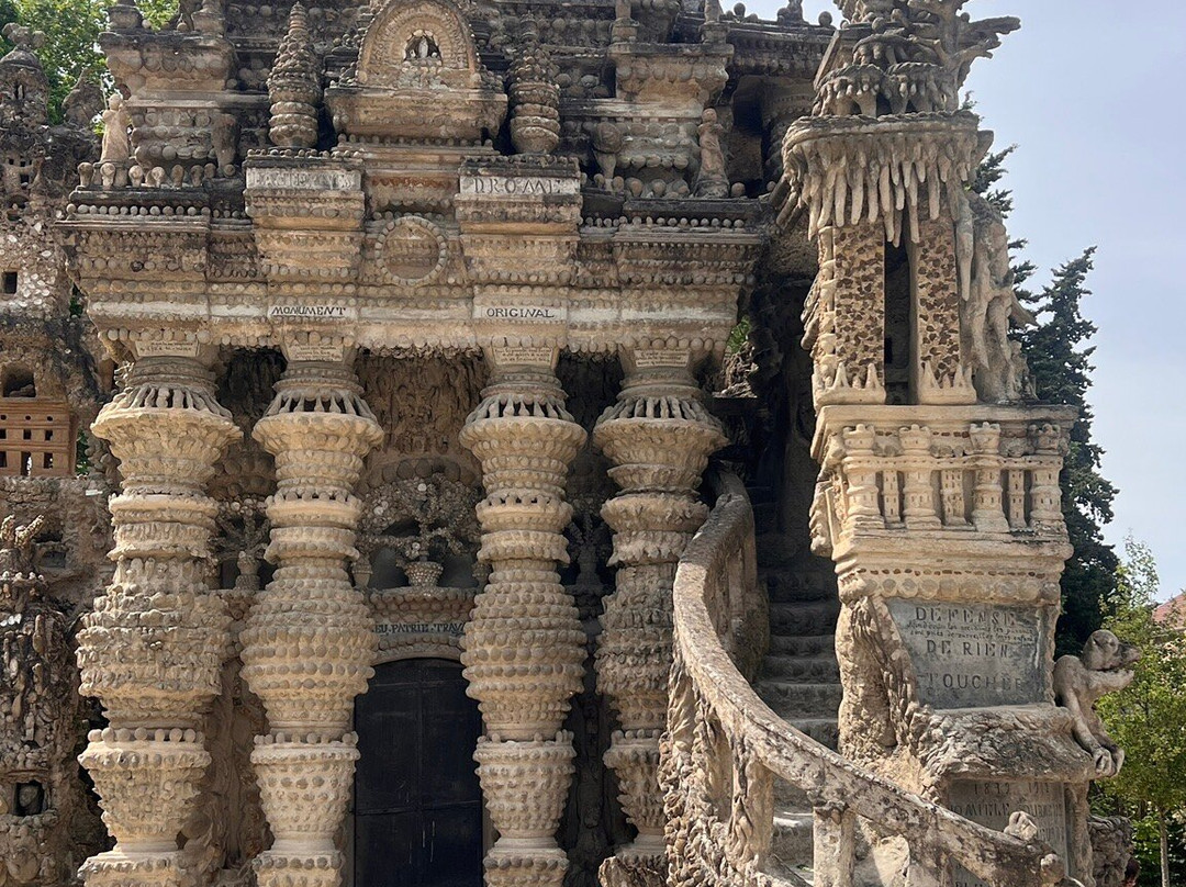 Palais Ideal du Facteur Cheval-Hauterives必去景点