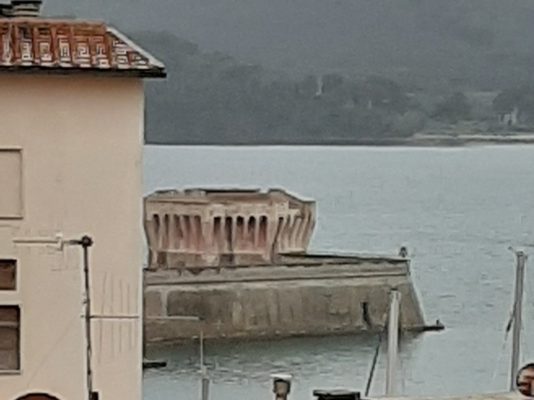 Torre della Linguella-费拉约港必去景点