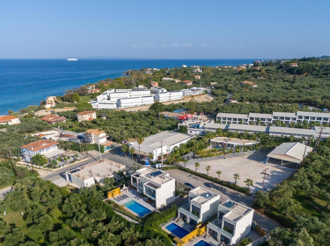 Akea Luxury Villas