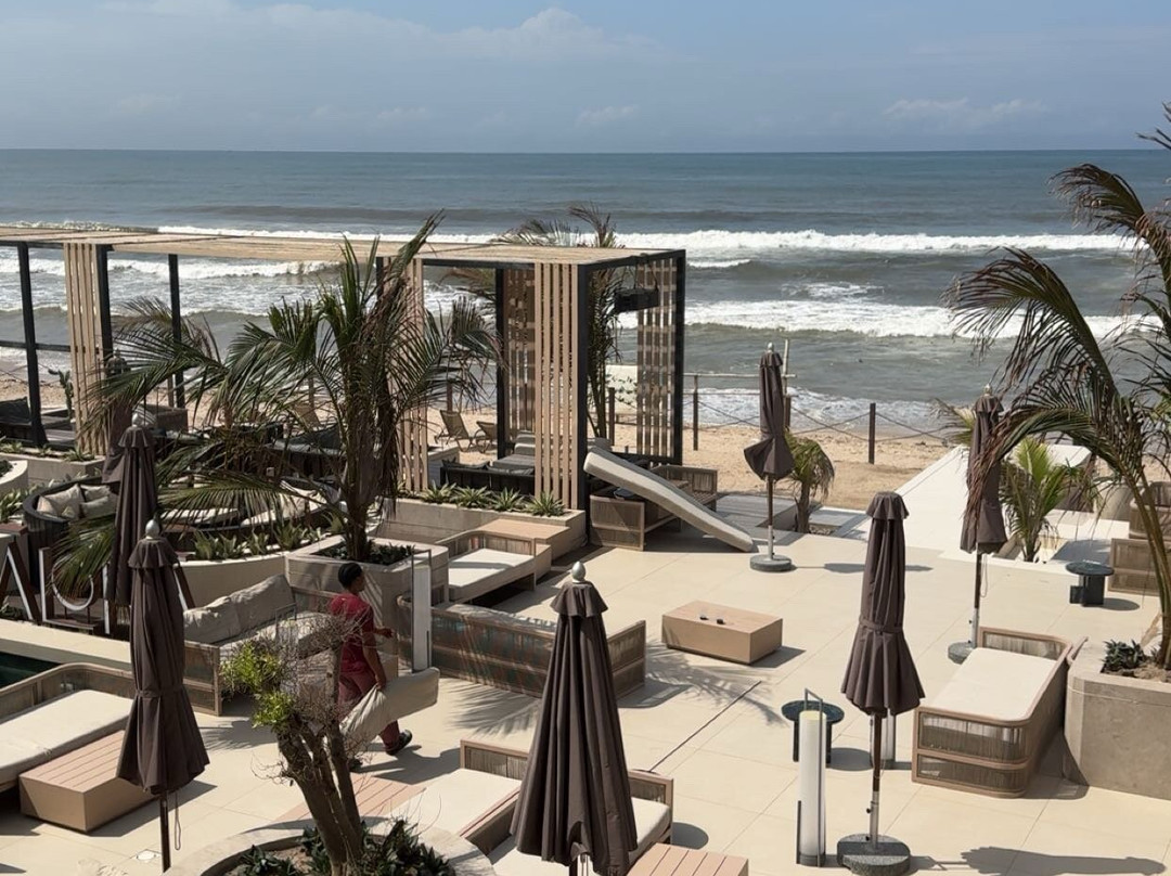 Alora Beach Resort-阿克拉必去景点