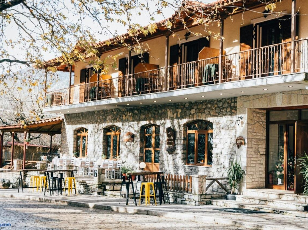 Mountain Hotels "Aroanides"