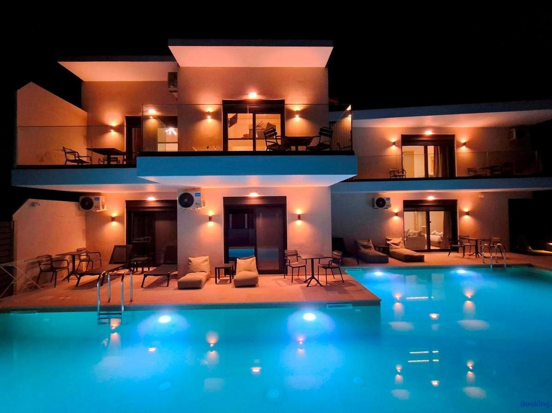 Aelia Luxury Apartments & Pool