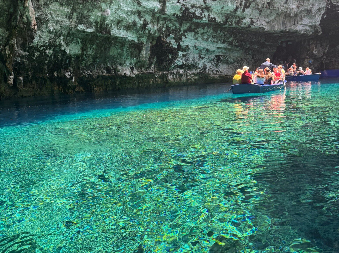 Melissani Cave-Karavomylos必去景点