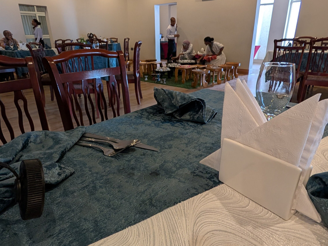 沙舍摩内海利酒店主图