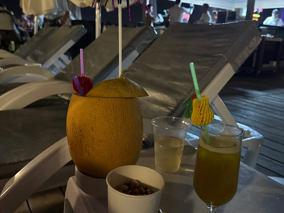 德尔芬宫酒店主图