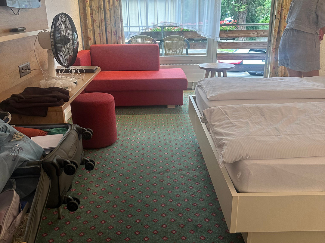 瑞士小屋酒店主图