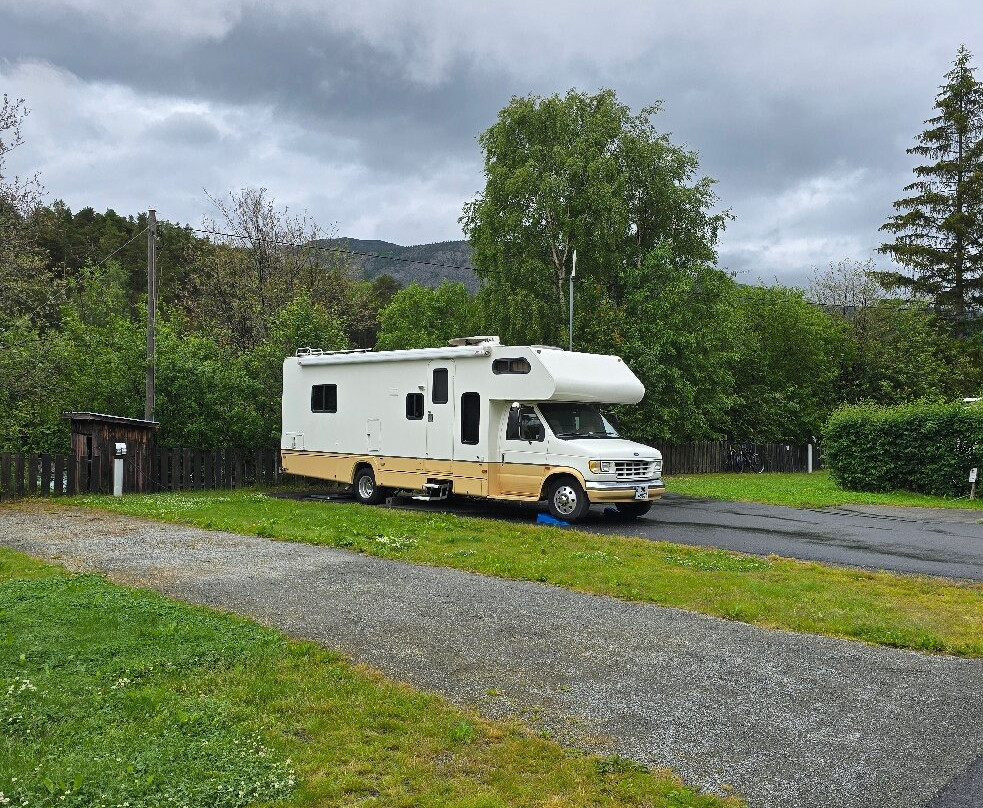 Lom Camping