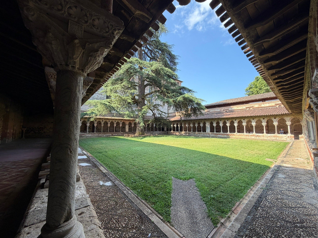 Abbaye Saint Pierre-Moissac必去景点