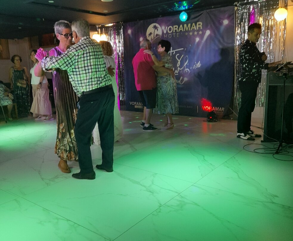 沃拉马尔酒店主图