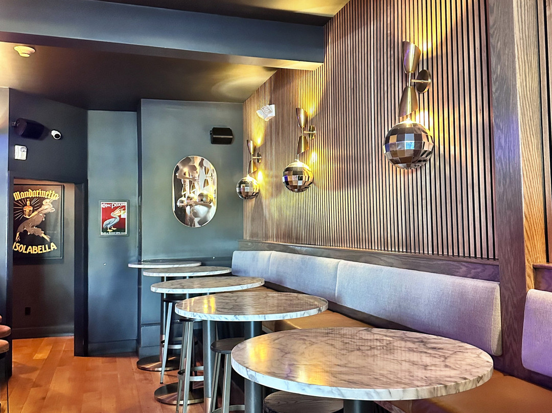 Bar 12