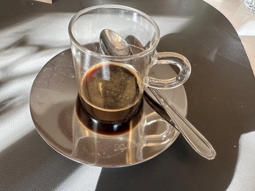 乡村酒店主图