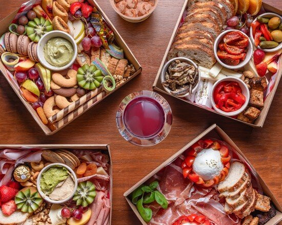 DeVINO Wine and Salumi