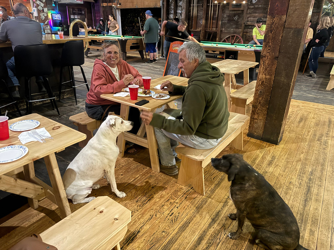 Woody's Bar & Grill