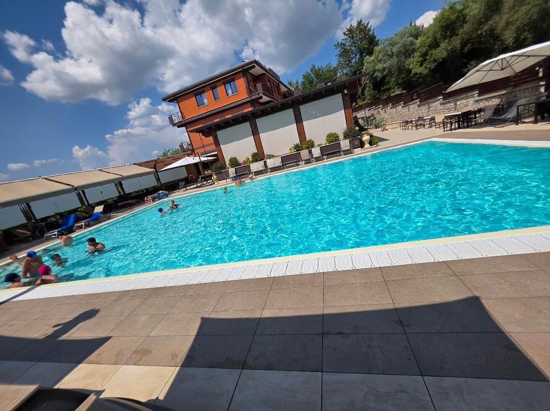 LUAL Bleisure Hotel