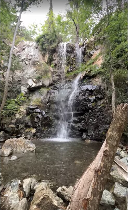 Caledonia Waterfall-帕拉翠斯必去景点