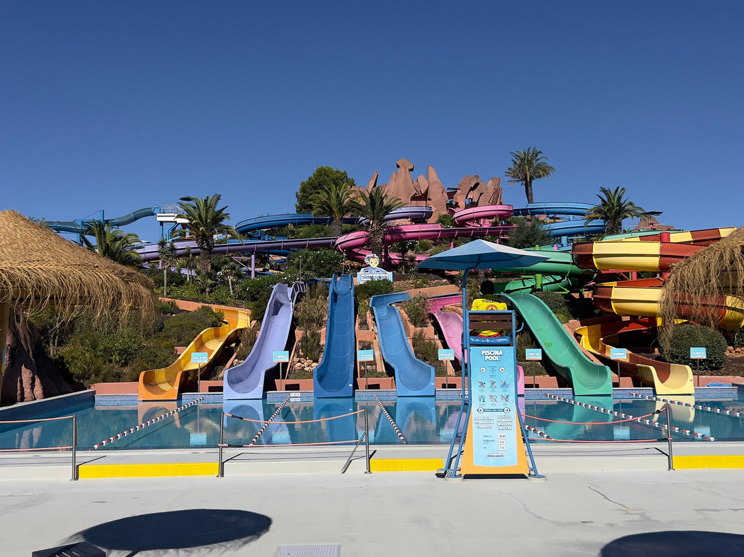 Slide & Splash - Parque Aquatico - Water Slide Park-拉戈阿必去景点