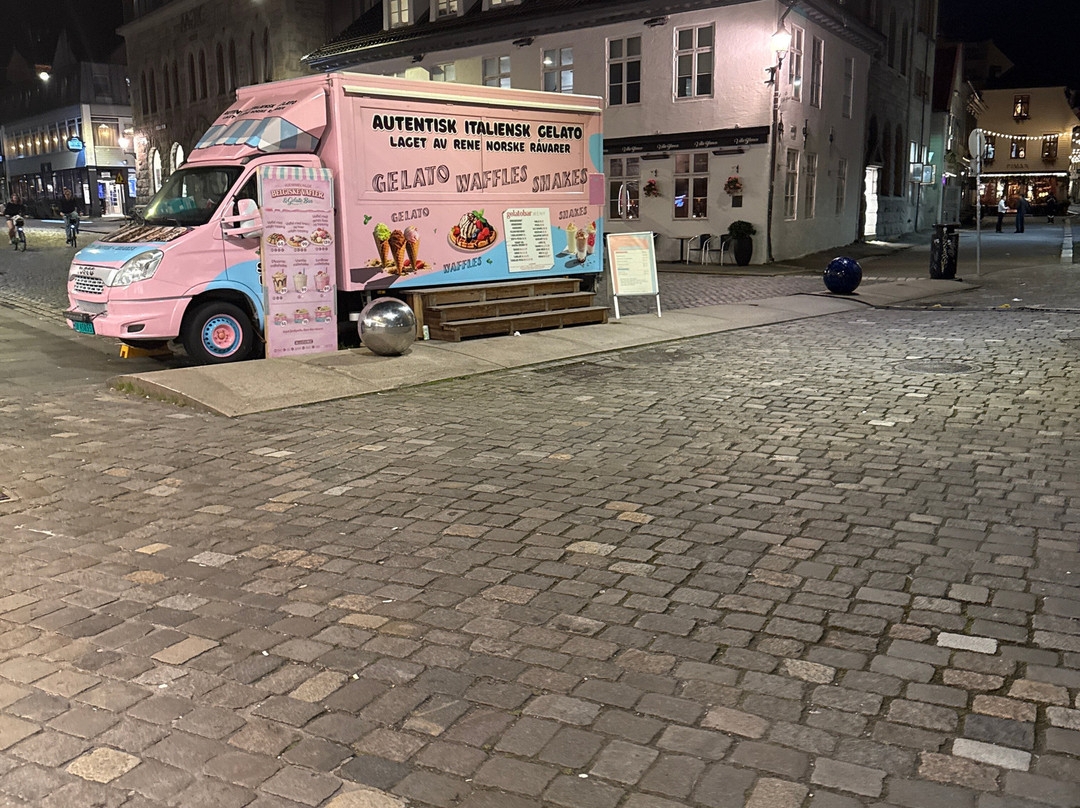 En smule bedre “pink gelato truck”