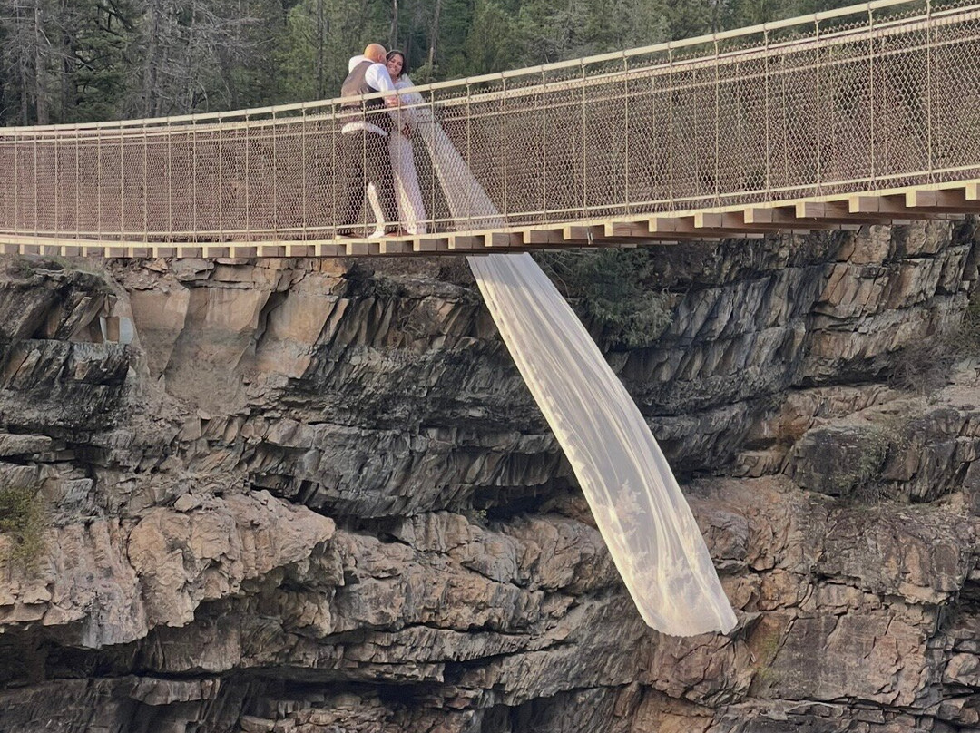 Kootenai Falls Swinging Bridge-Libby必去景点