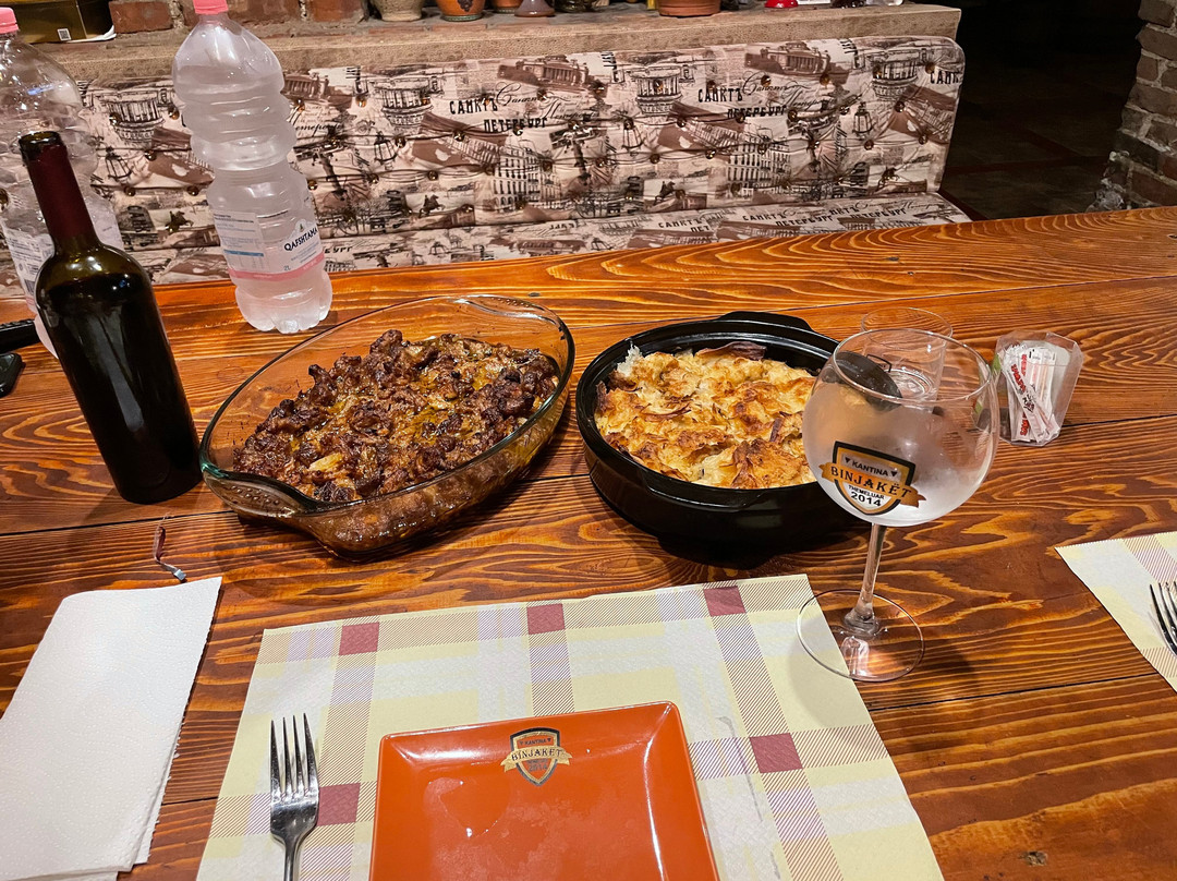 阿尔巴尼亚餐馆和美食-Kantina Binjaket Winery Binjaket