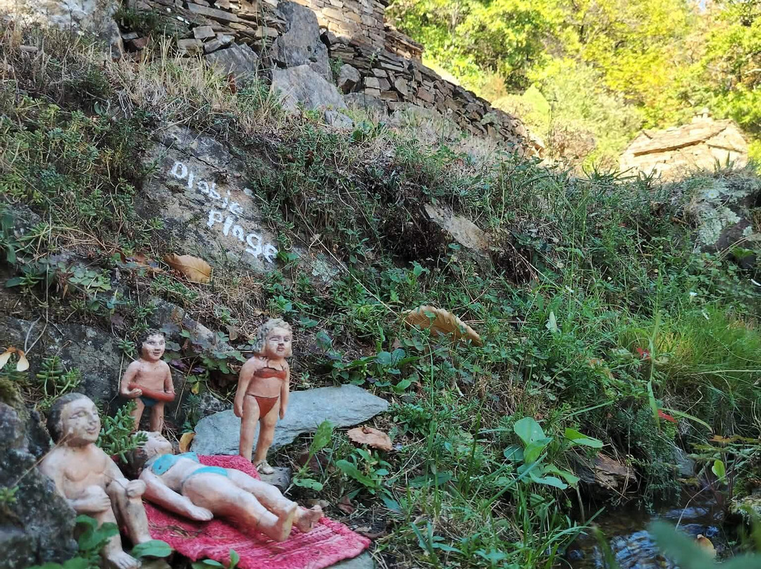 Le Ron Des Fades Village Miniature-Dompnac必去景点