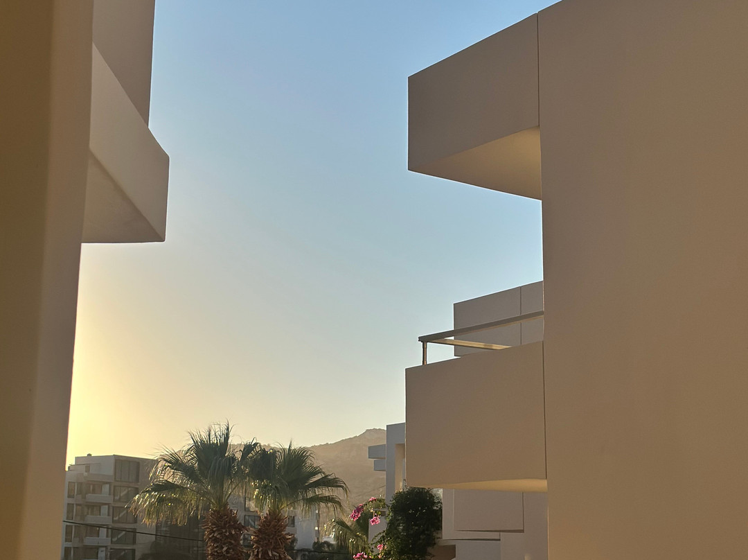 Parasol Luxury Hotel & Suites Adults Only主图