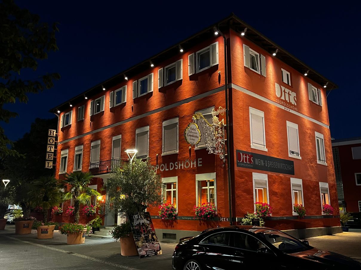 Ott's Hotel Weinwirtschaft & Biergarten Weil am Rhein/Basel-旅行者