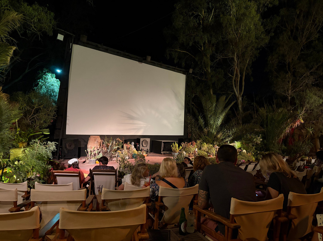 Open Air Cinema Kamari-卡马里必去景点