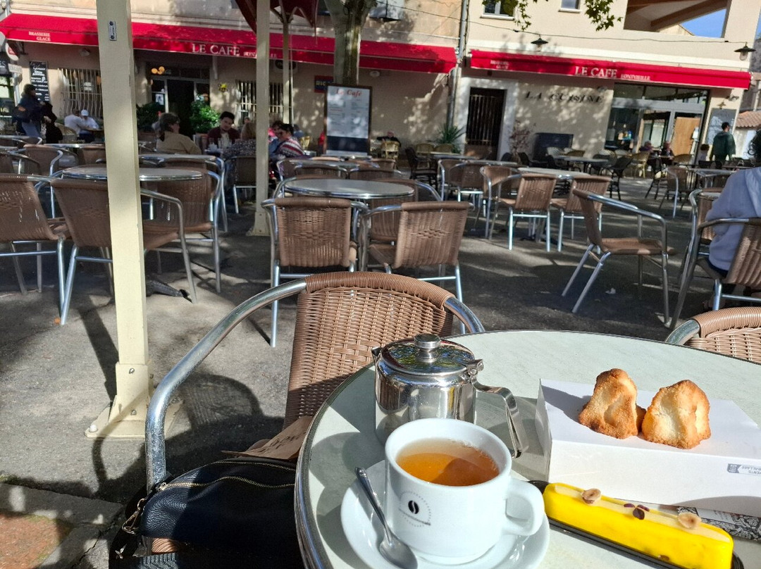 Le Café