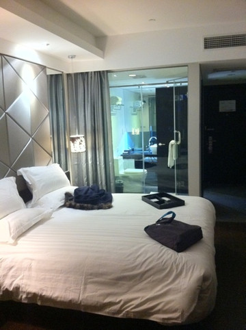 上海桔子酒店公平路北外滩精选酒店主图