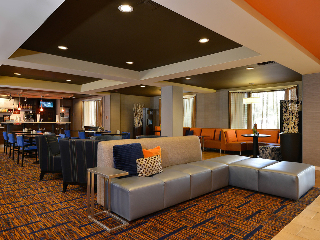 本顿维尔万怡酒店主图