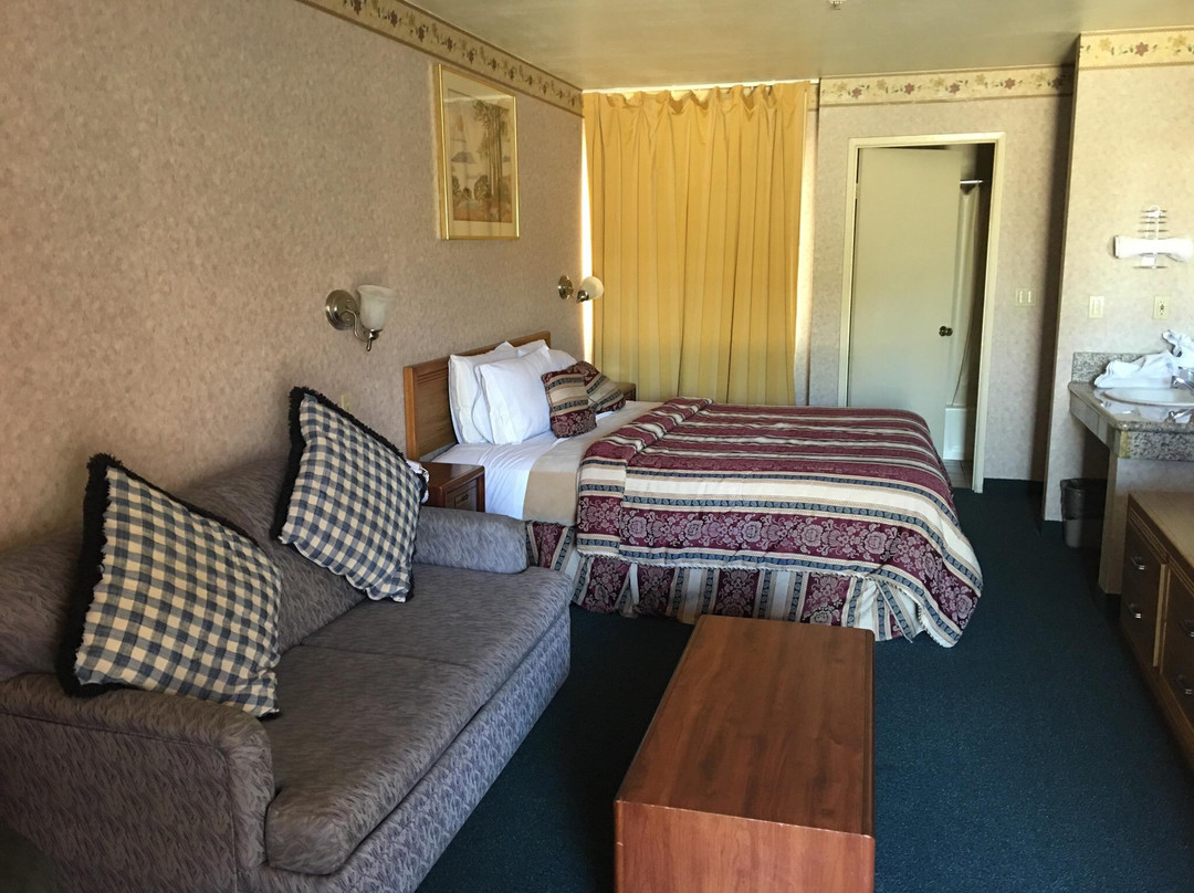 Executive Suites Inn