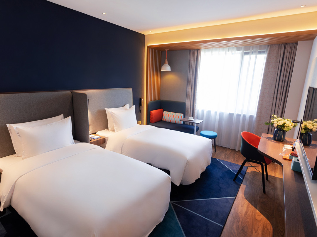 开封迪臣智选假日酒店主图