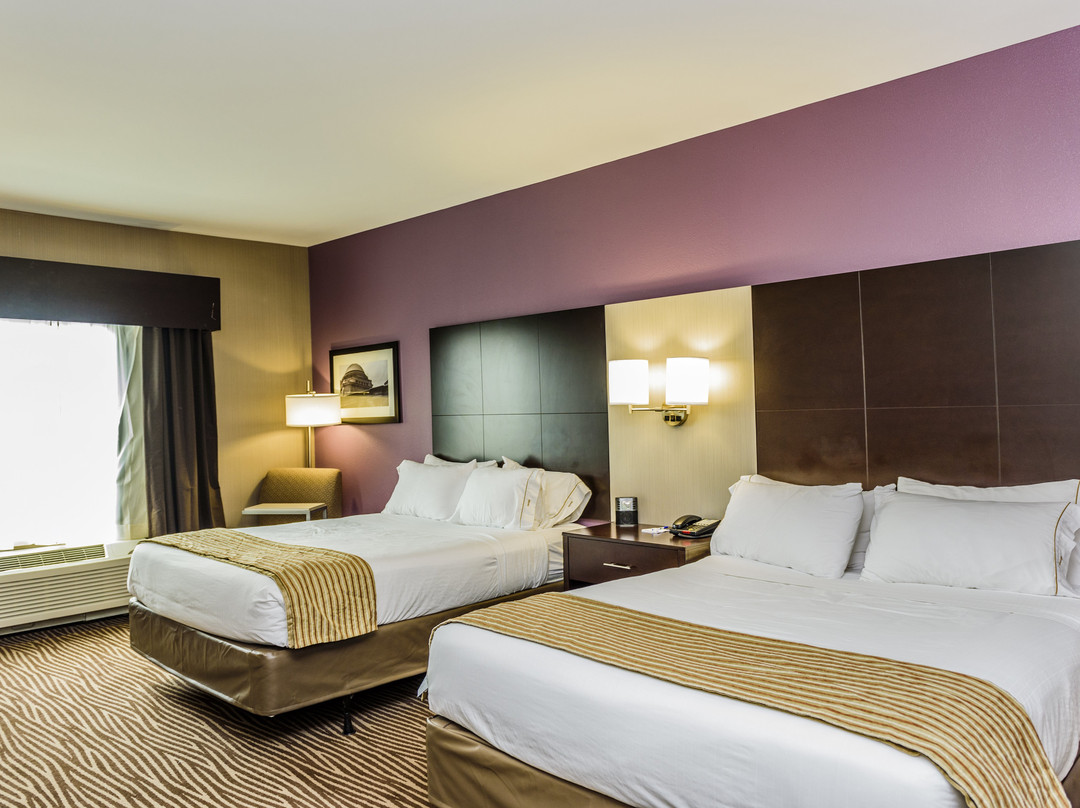 Holiday Inn Express Cheektowaga North East By IHG