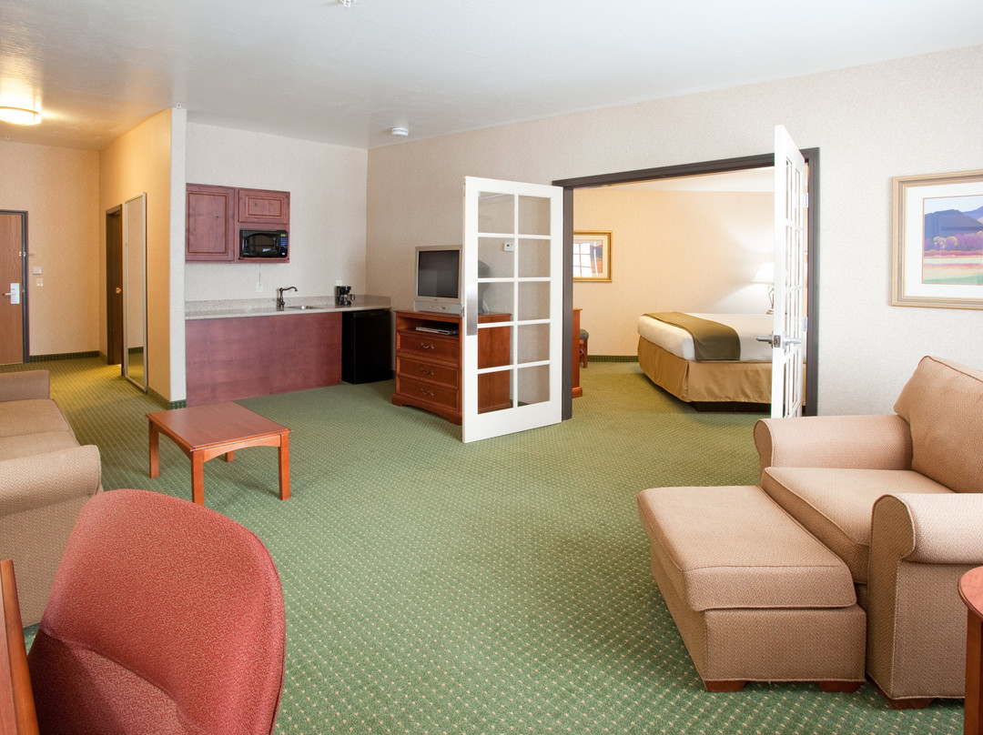 Holiday Inn Express & Suites Gunnison by IHG主图
