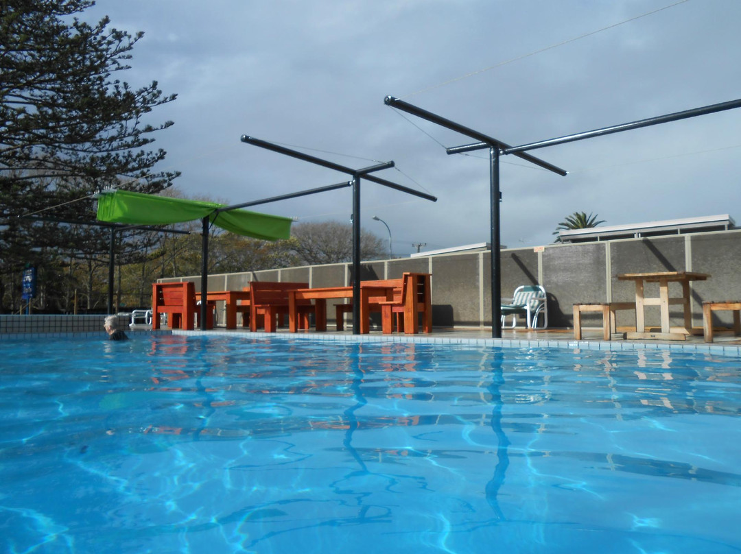 帕拉凯旅游景点-Palm Springs Hot Pool