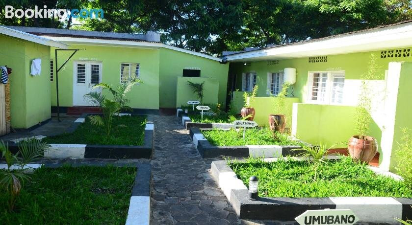 Muhabura Mountain Lodge