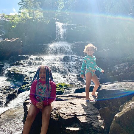 Shelving Rock Falls-乔治湖必去景点