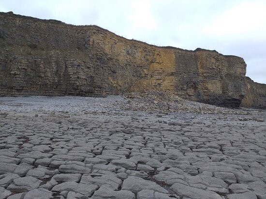 Llantwit Major Beach景点图片